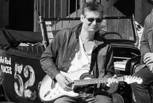 Gilles, guitariste du Tribute Les Vieilles Canailles